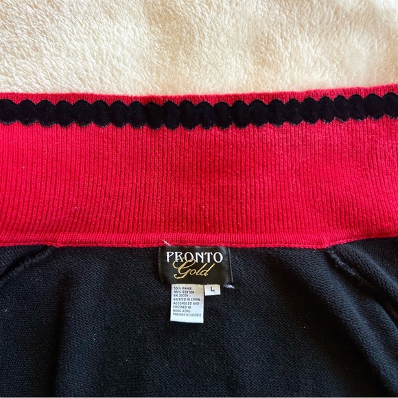 Vintage Christmas Nutcracker Cardigan - Picture 4 of 7